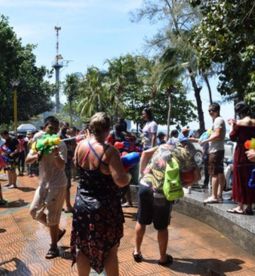 popularคนกระบี่ เล่นสงกรานต์กันที่ไหน