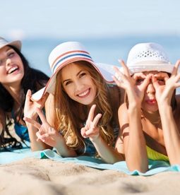 Enjoy family activities on the beach