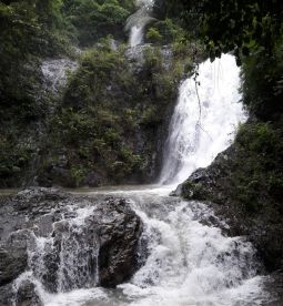 น้ำตกห้วยโต้ - Huay To Waterfall