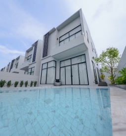 พูลวิลล่า (Pool Villas)
