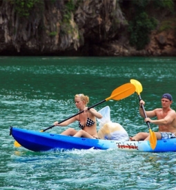 พายเรือคายัค